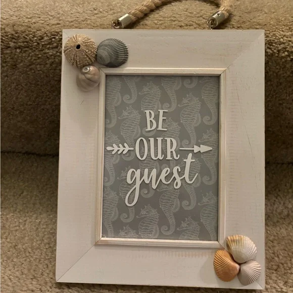 Frame with Beach theme with “Be our Guest” written on it - Picture 2 of 2
